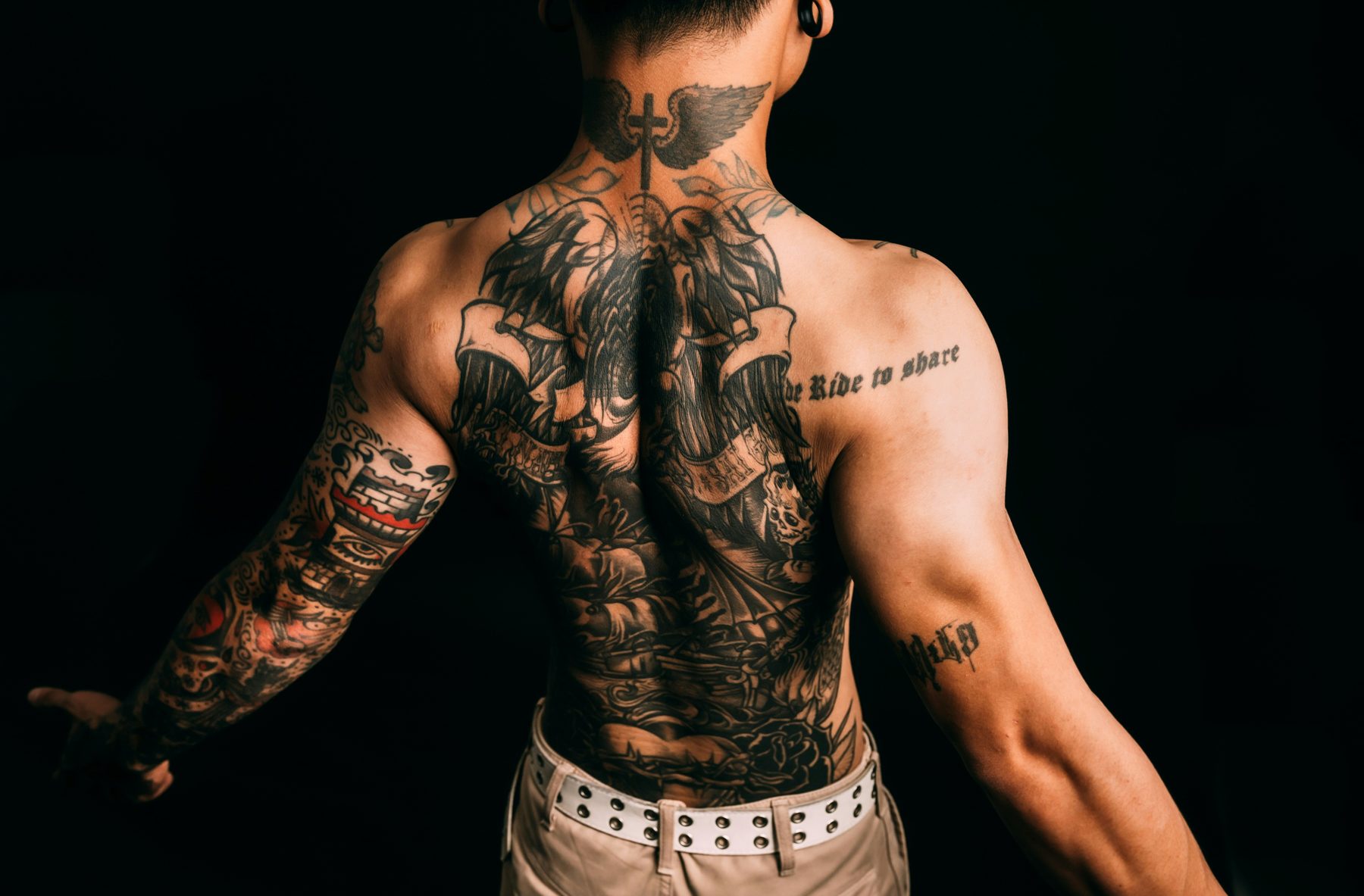 Blackwork Realism Backpiece